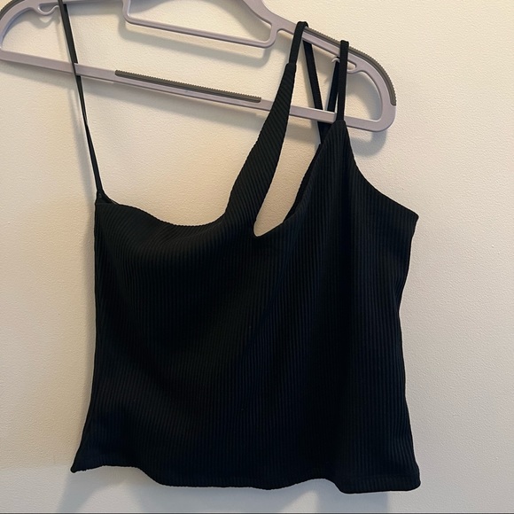 Princess Polly Black Emery One Shoulder Top - Asymmetrical - Picture 2 of 4